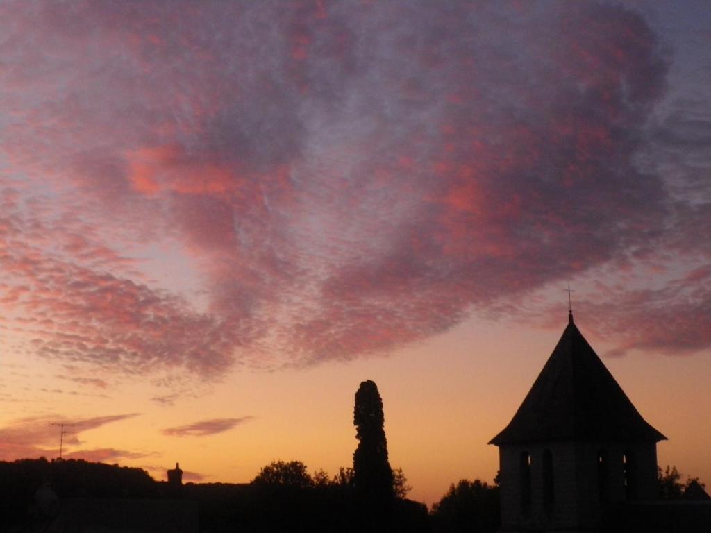 Chambre D' Hotes La Lucasserie Bed & Breakfast Saumur Exterior photo